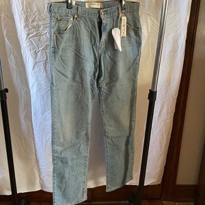NWT Levi’s 505 Straight Leg Jeans Size 16